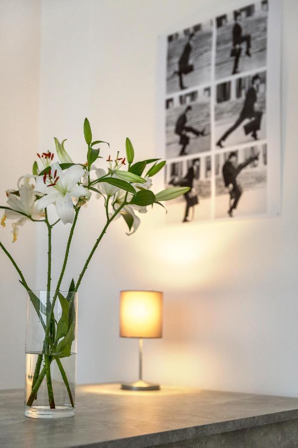 Newton-Appartement Mit 3 Schlafzimmern Berlin Bagian luar foto